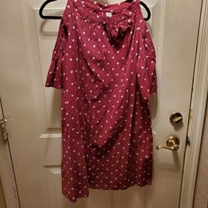 Old Navy Cold shoulder casual dress. NWOT